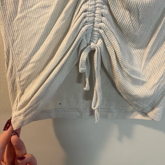 Rue21 Cream Ribbed V-Neck Drawstring Ruched Crop Top - Picture 4 of 9